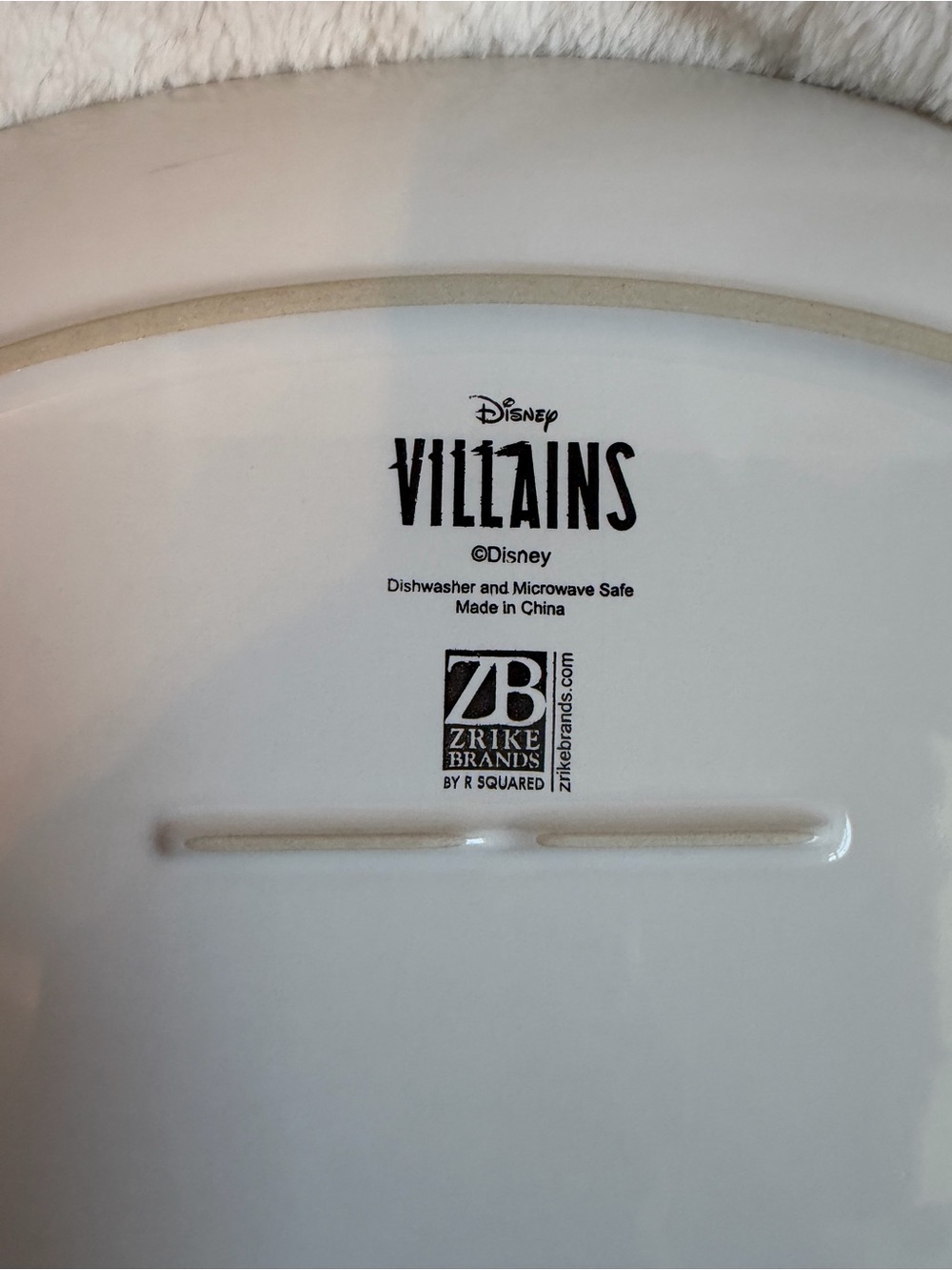 Disney Villains Serving Platter Hand Painted New - Picture 6 of 6